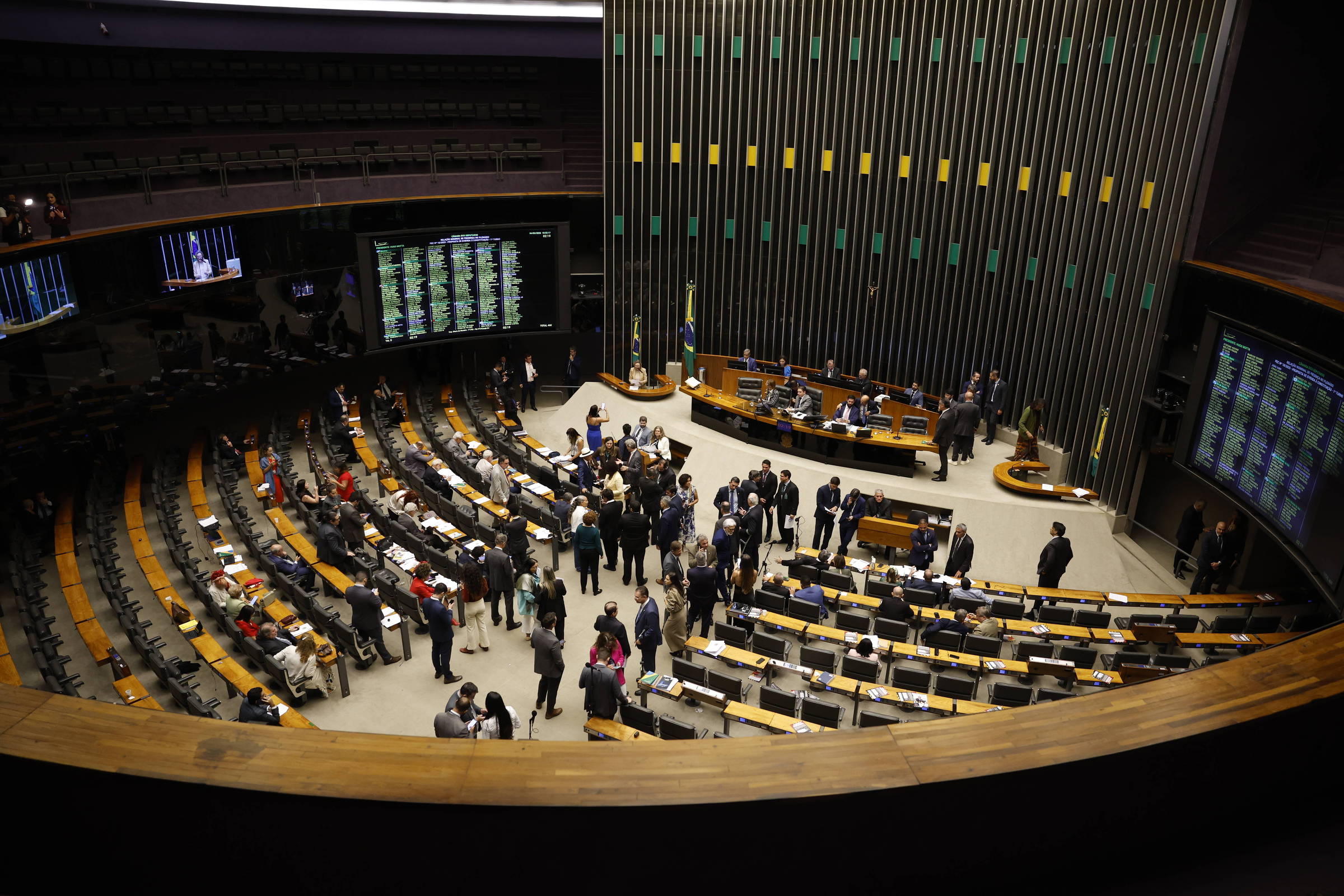 Cámara Mantiene Pagos Retroactivos del Seguro de Desempleo para Pescadores: Entienda sus Derechos en 2026