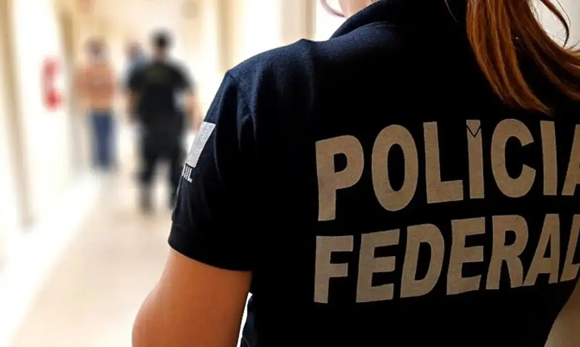 Lula Assina Decreto Inédito para a Nomeação de Mil Novos Policiais Federais